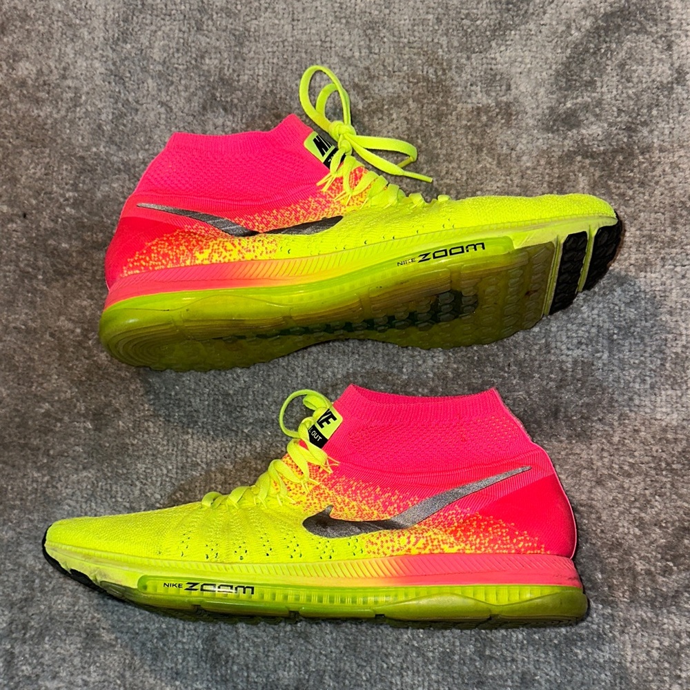 NIKE FLYKNIT “ZOOM ALL OUT”